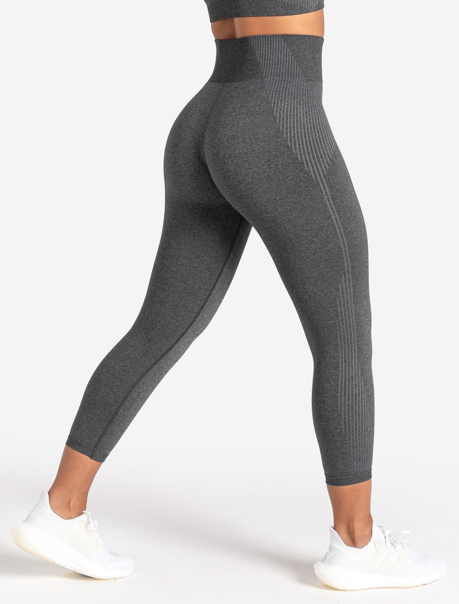 ADAPT 2.0 Seamless 7/8 Leggings - Charcoal Pursue Fitness 2