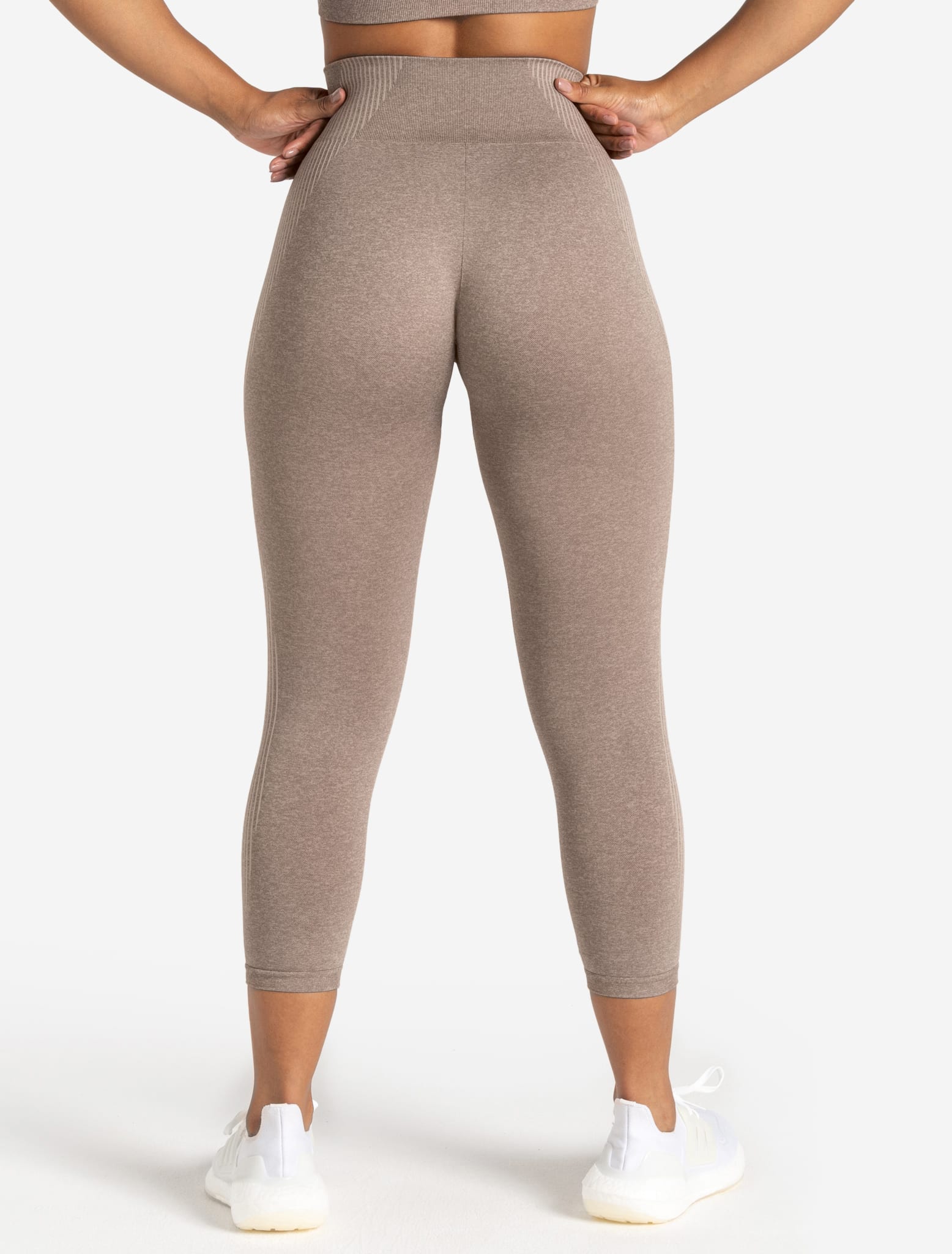 ADAPT 2.0 Seamless 7/8 Leggings - Fawn Pursue Fitness 2