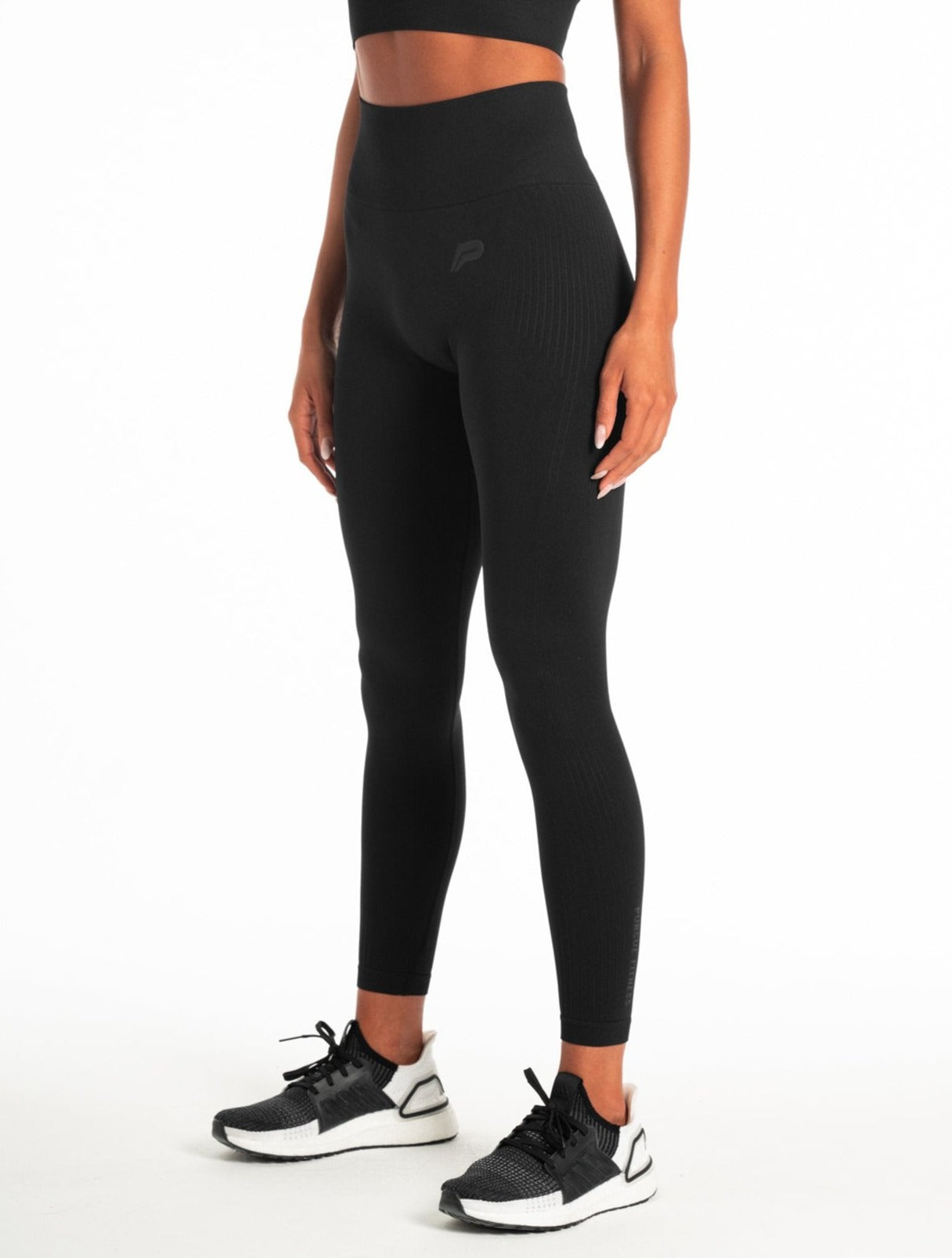 ADAPT Seamless Leggings / Blackout Pursue Fitness 1