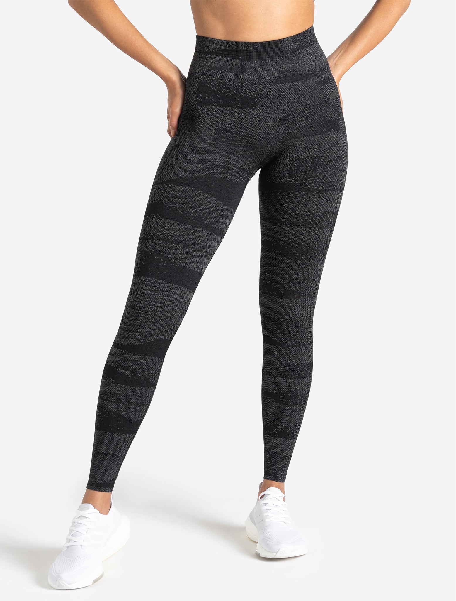 Boost Seamless Leggings - Black Pursue Fitness 1