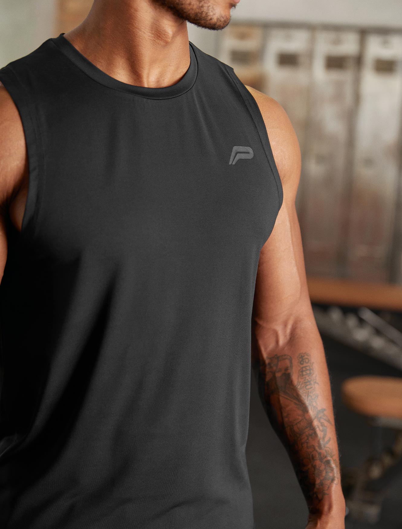 Hybrid Everyday Tank / Black Pursue Fitness 2
